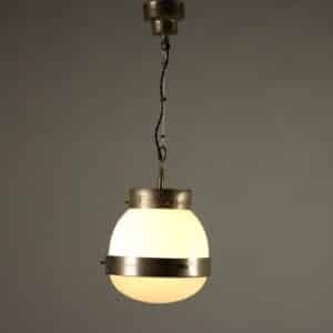 Lampadario ‘Delta’ di Sergio Mazza per Artemide in ottone e vetro