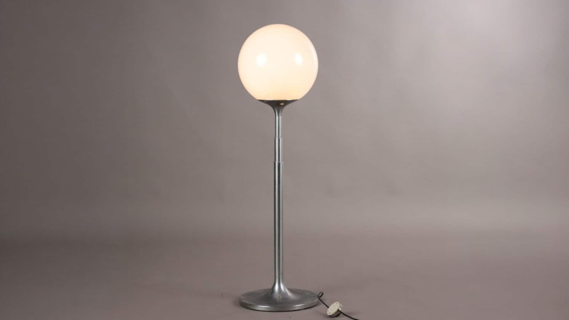 lampada-polluce-di-enzo-mari-e-anna-fasolin